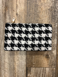 Wristlet Crossbody with 3 Compartments*